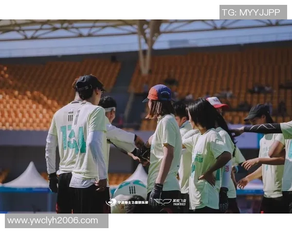 攀岩联赛点评：西安飞盘队的力量表现